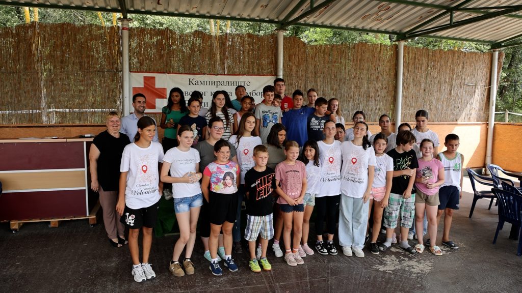GRADONAČELNIK POSETIO LETNjI KAMP CRVENOG KRSTA U BAČKOM MONOŠTORU