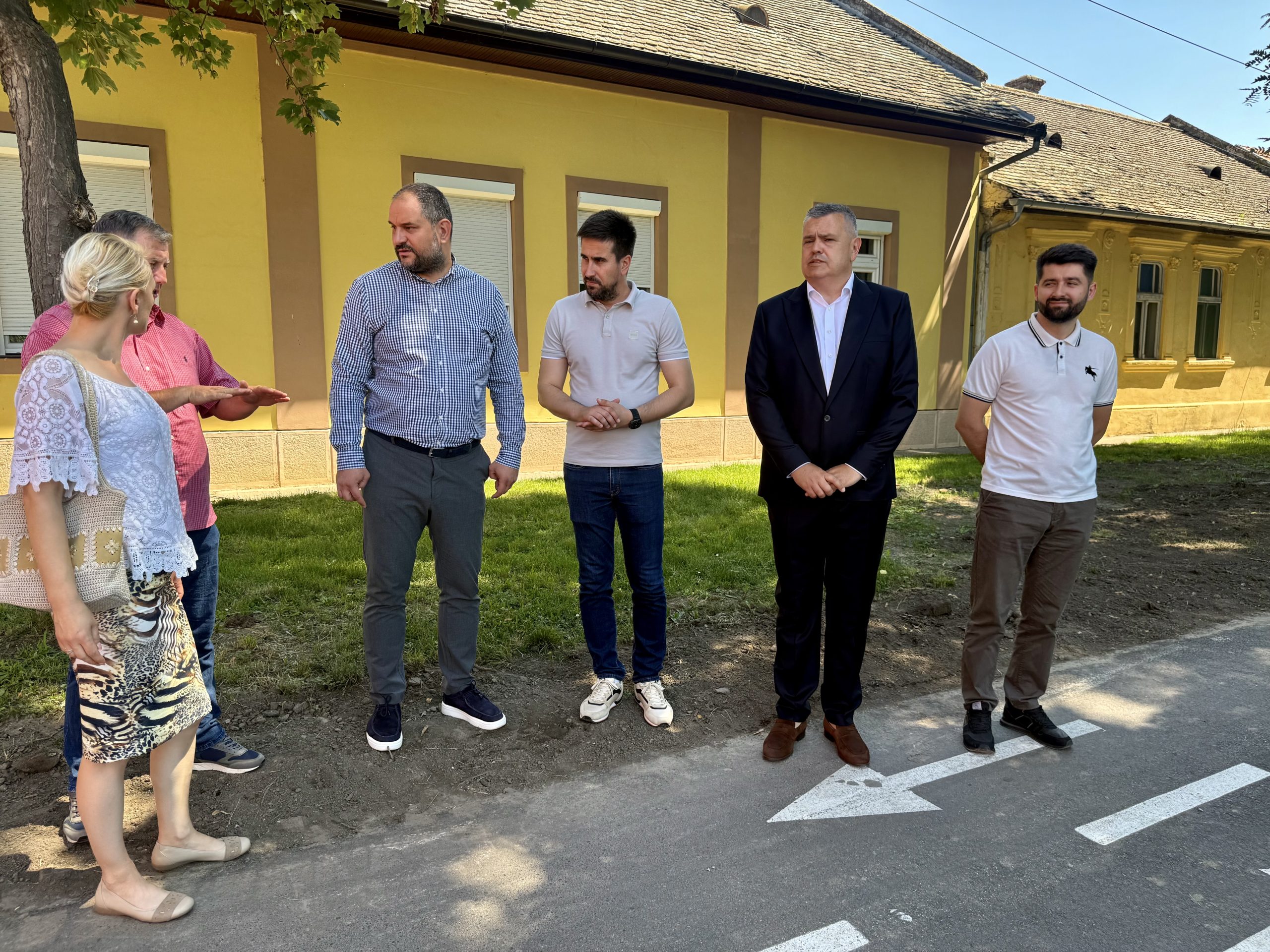 GRADONAČELNIK RATKOVIĆ I POKRAJINSKI SEKRETAR VRANjKOVIĆ, OBIŠLI NOVOIZGRAĐENU BICIKLISTIČKU STAZU