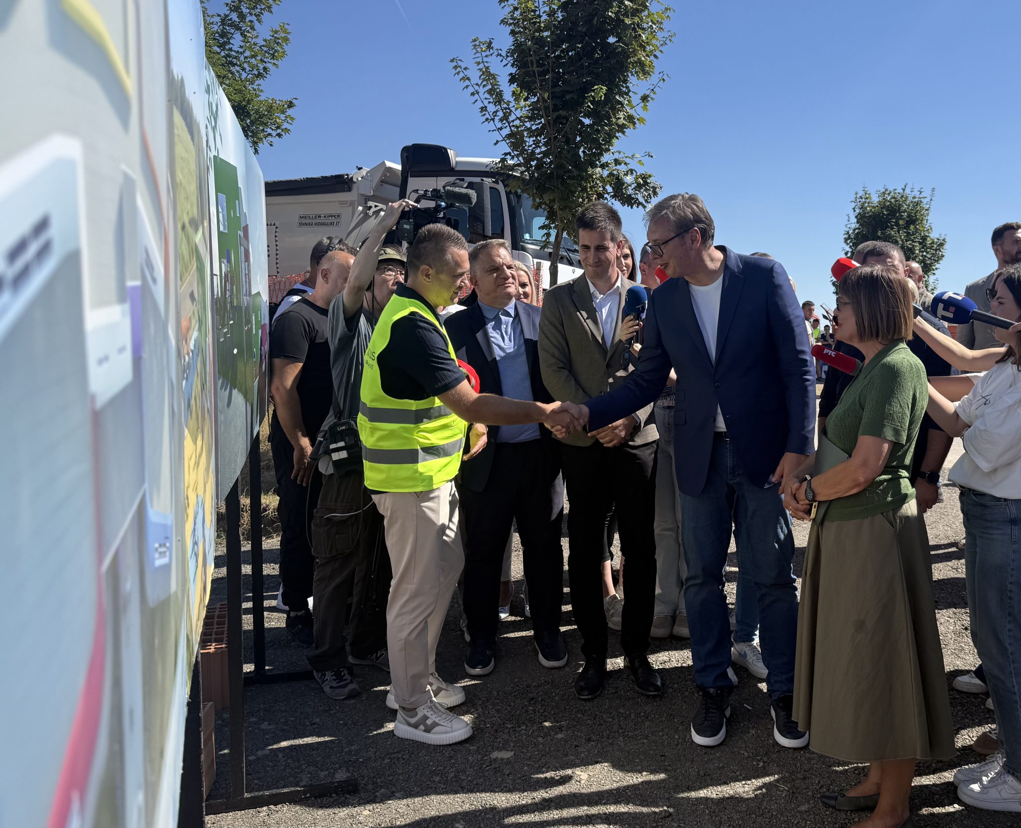 PREDSEDNIK SRBIJE ALEKSANDAR VUČIĆ POSETIO KLjAJIĆEVO I SOMBOR